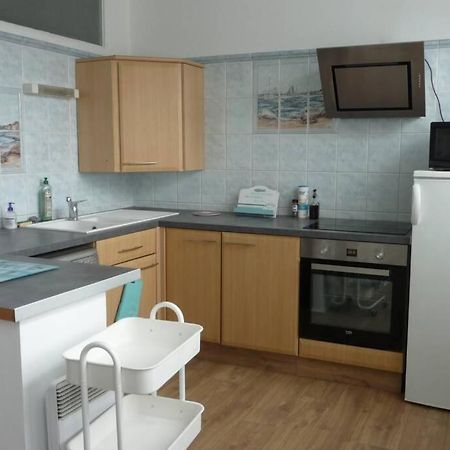 12 Rdc Appartement 2 Chambres Jardin Terrasse Plonéour-Lanvern Eksteriør billede